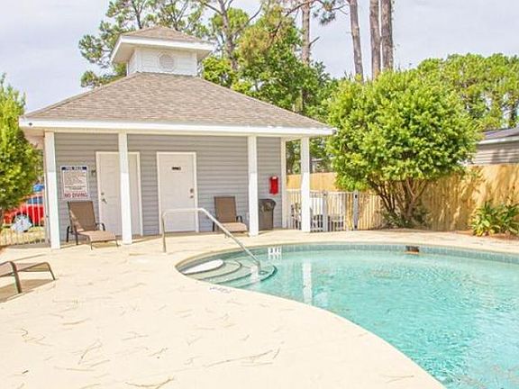 Community pool