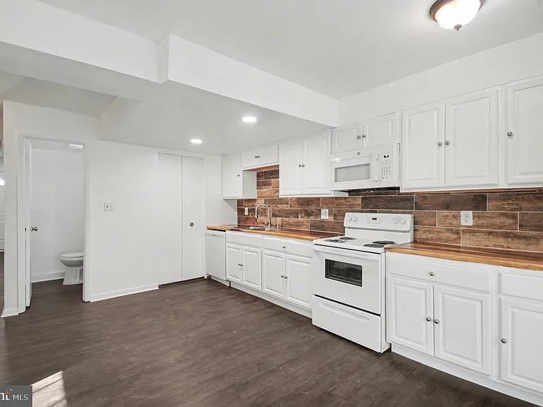 14113 Morrison Ct — Photo 9