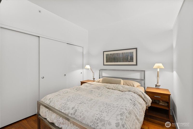 5th image of 2911 2nd Avenue #517