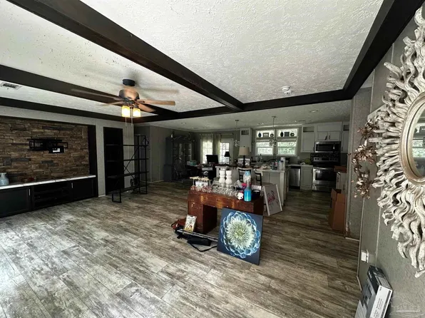 4679 Liberty Blvd, Holt, FL 32564