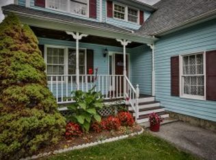 7 Garrison Farm Rd, Hudson, NH 03051