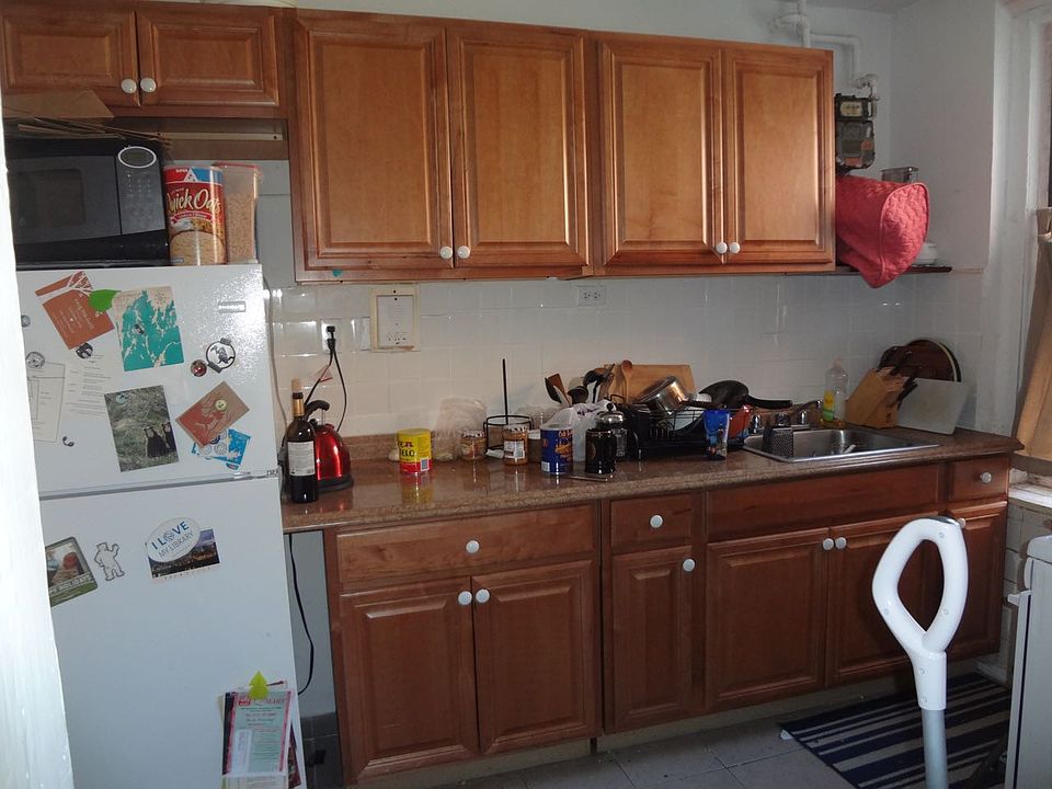 2nd image of 1314 Riverside Dr APT 5C