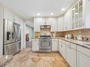 36 Amelia Ave, Livingston, NJ 07039