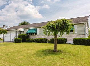 82 N Broad St, Nazareth, PA 18064