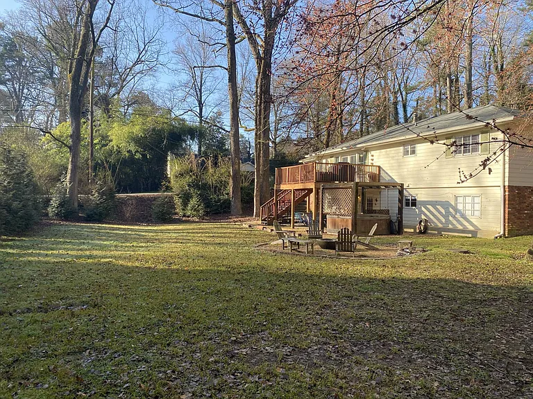 4975 Lake Forrest Dr — Photo 31
