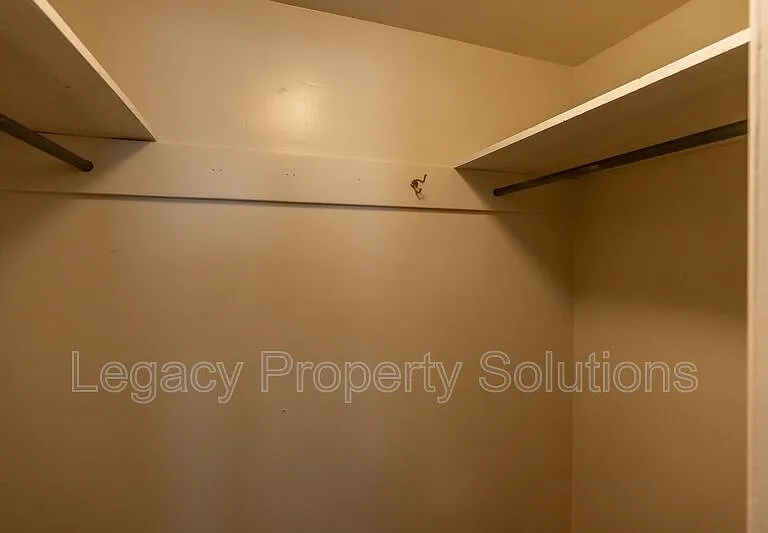 612 N 19th St #3 — Photo 14