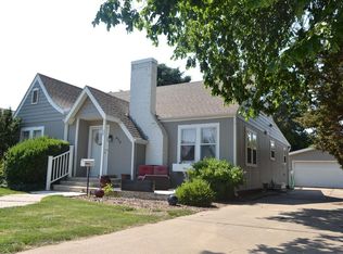 418 E 3rd St, Russell, KS 67665