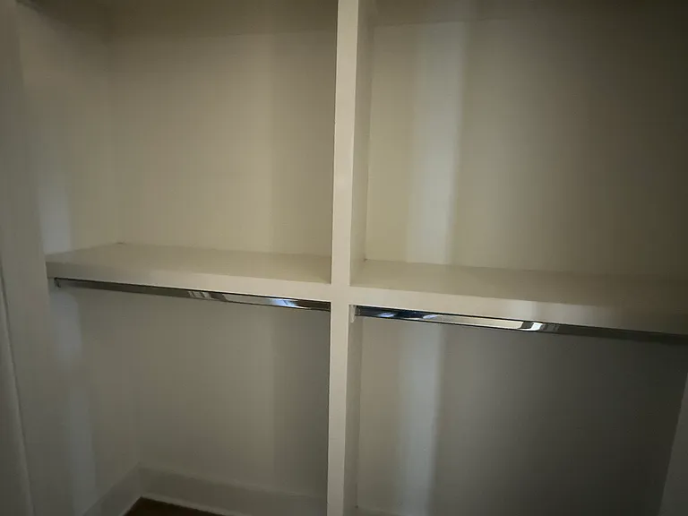 804 Lena St — Photo 17