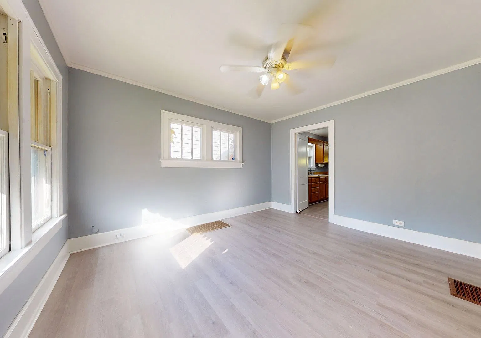 Mansfield-3 bedroom, near the park with garage — Photo 3