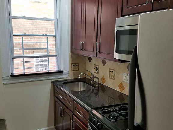 5th image of 3535 10th St #1