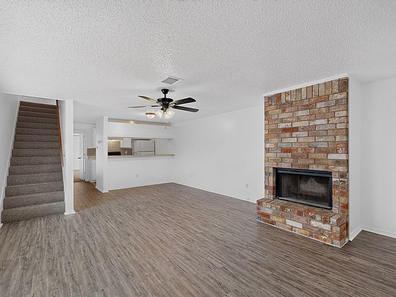 3rd image of 6120 Cypress Point Dr
