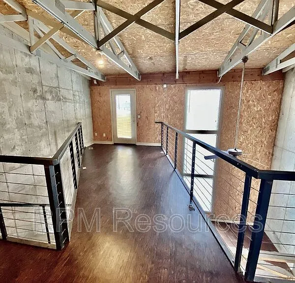 300 Summit Ridge Dr #B1 — Photo 8