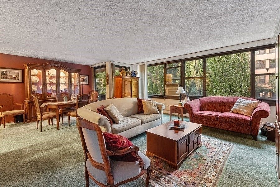 1st image of 16240 9th Ave APT 2C