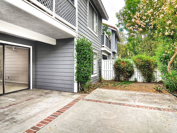3rd image of 7 Clover Ln #350