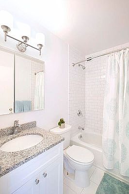 4th image of 101 W 90th St APT 4A