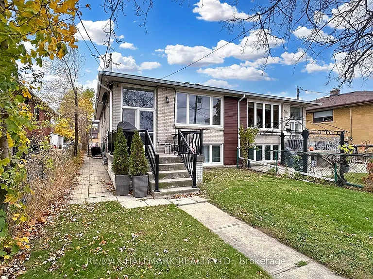 3572 Dufferin St #LOWER — Photo 2