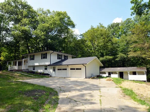 11930 Clark Rd, Chardon, OH 44024