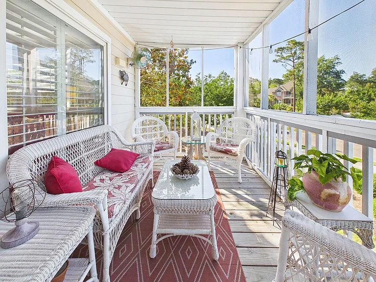 3350 Club Villas Dr #1303 — Photo 37