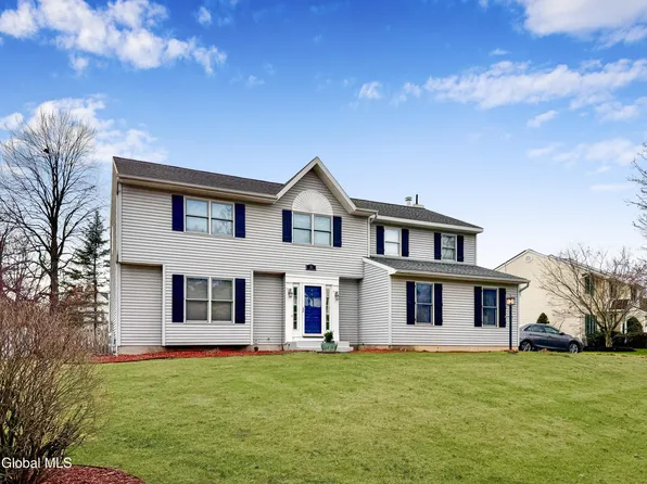 35 Mallard Road, Glenmont, NY 12077