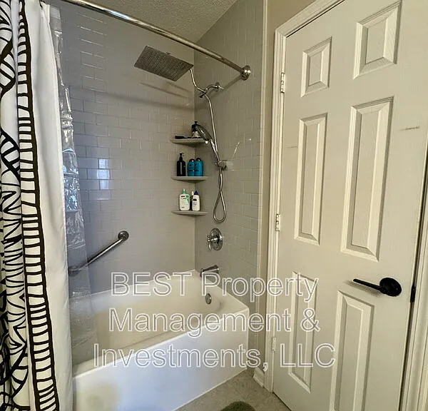 8130 Kings Creek Dr — Photo 27