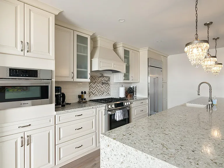 298 Playa Del Sur — Photo 12