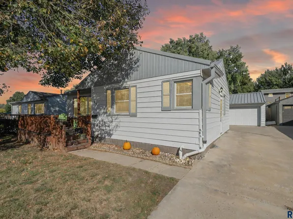 808 S Holt Ave, Sioux Falls, SD 57103
