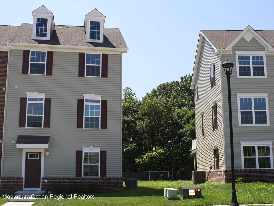 98 Anchor Way #298