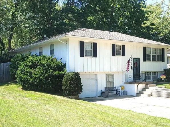 13312 Lowell Ave, Grandview, MO 64030