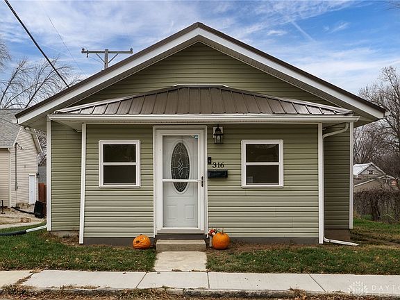 3rd image of 316 Hall St
