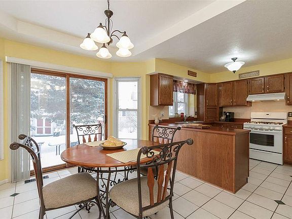 Dinette open to kitchen