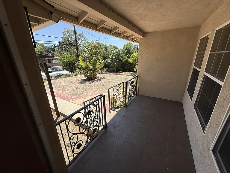 4623 Lowell Ave — Photo 12