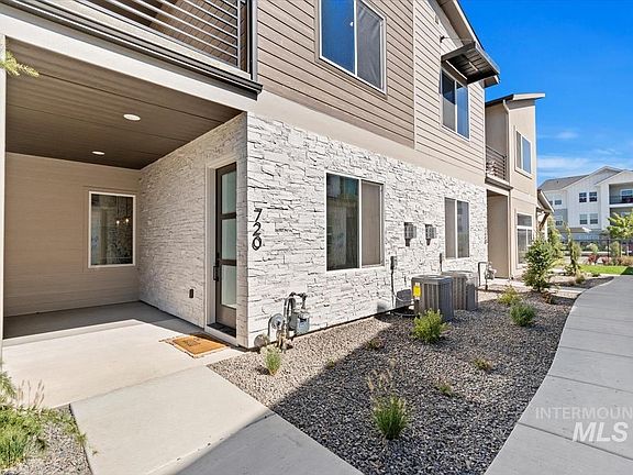 4th image of 720 S Calhoun Pl