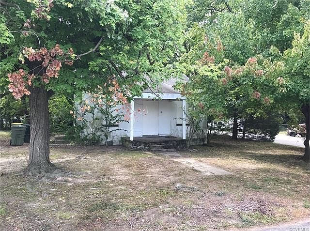 1st image of 2308 Lee St