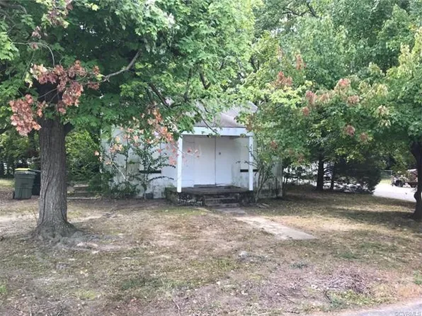 2308 Lee St, Hopewell, VA 23860