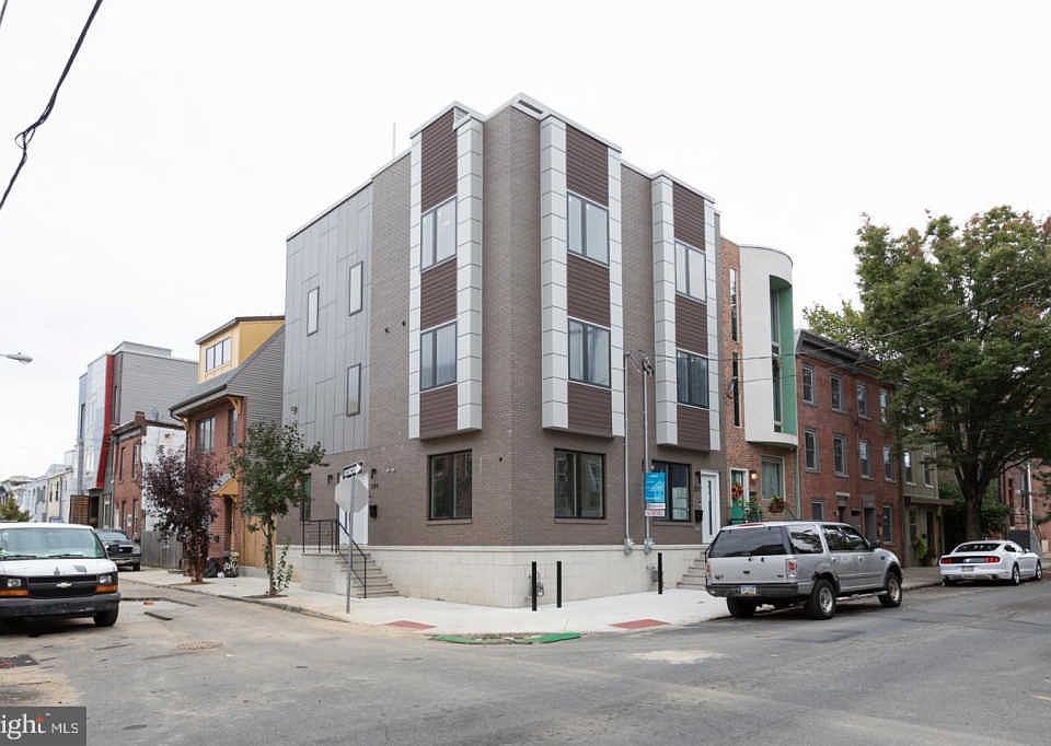 1st image of 2319 Coral St