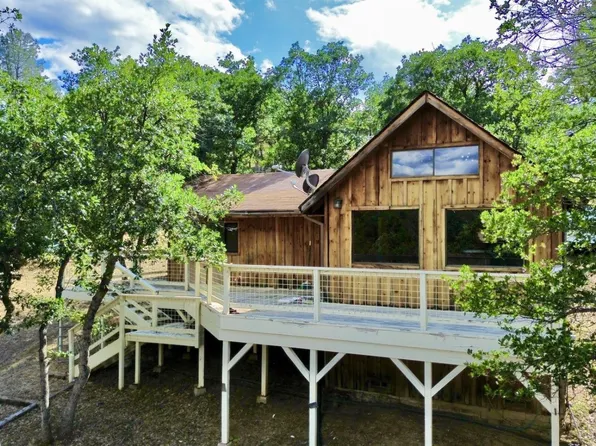 570 S Meadow Ln, Hayfork, CA 96041