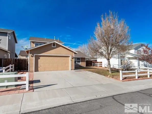 107 Double Eagle Dr, Fernley, NV 89408