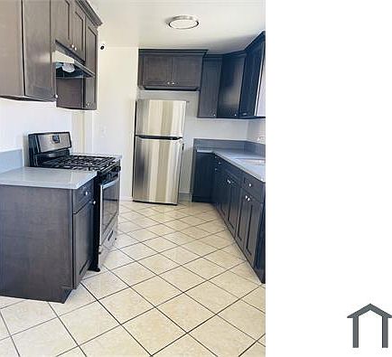 2nd image of 11609 S San Pedro St Unit 2