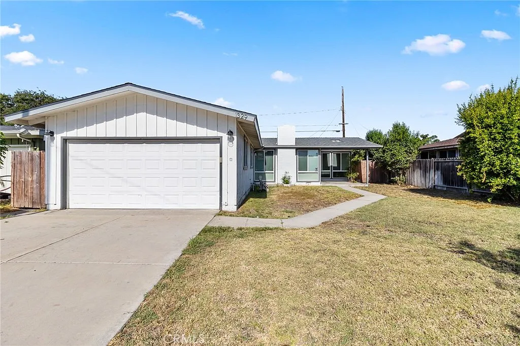3 bed, 1224 sqft, $4,095 — Photo 1