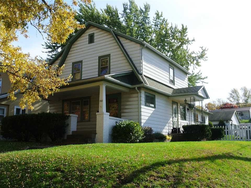 1st image of 1902 E Ewing Ave