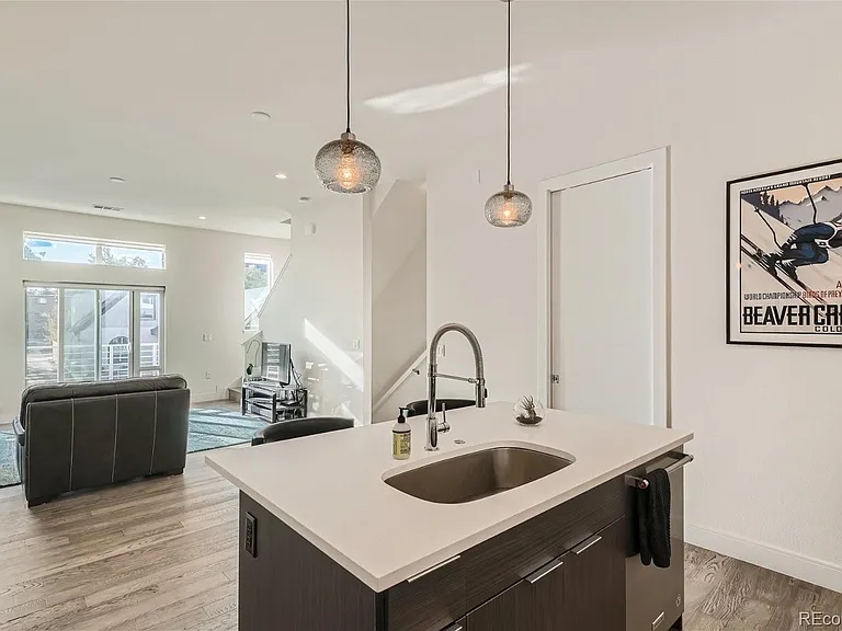 2416 Eliot St — Photo 11