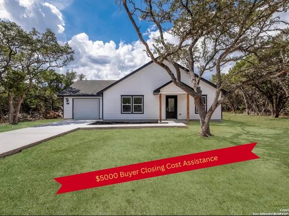 432 Canyon Lake Dr, Bandera, TX 78003