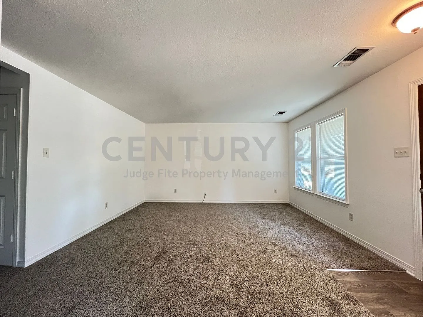 Charming 3/2 in Decatur For Rent! — Photo 3