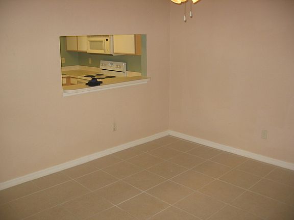 4th image of 1740 Fluorshire Dr