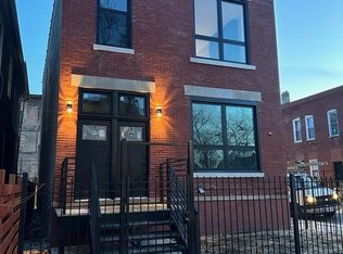 3459 W Walnut St, Chicago, IL 60624