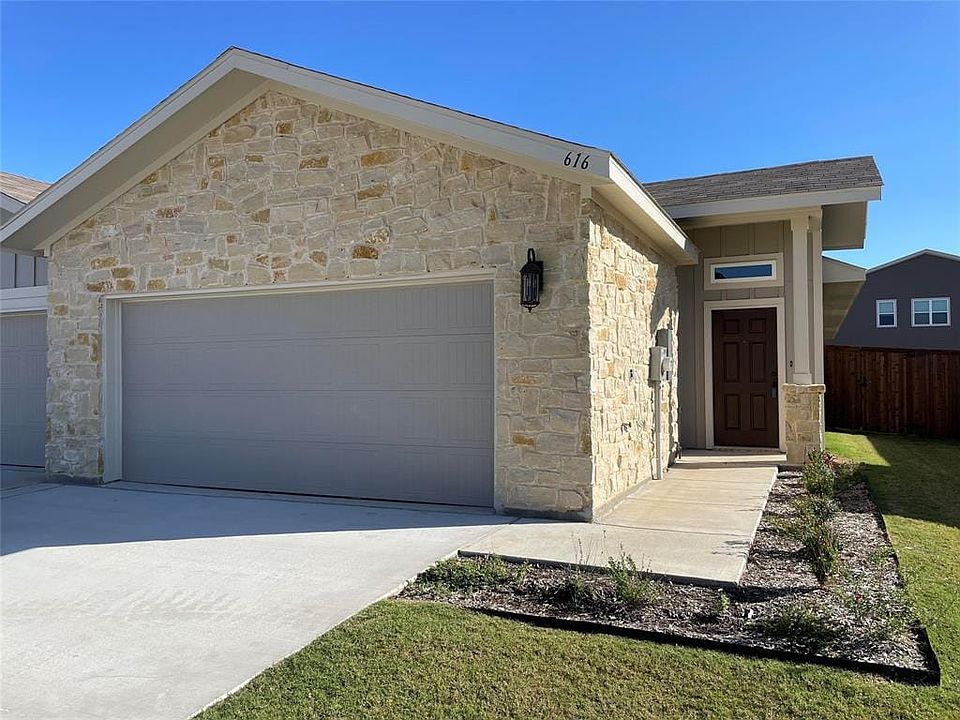 1st image of 616 Blackland Dr