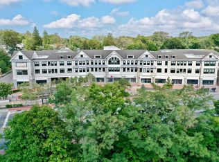 Gateway Plaza, Huntington Station, NY 11746
