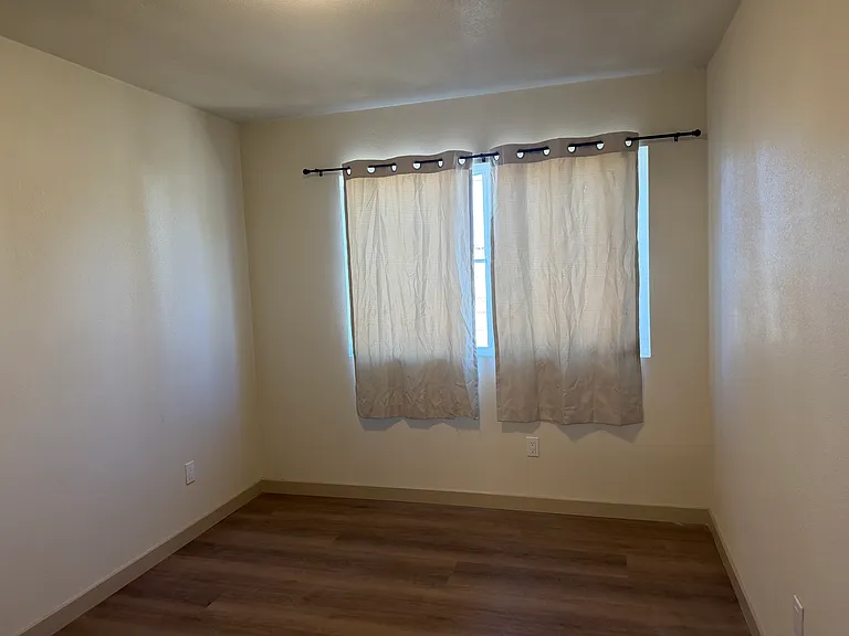 1803 James Pl — Photo 13