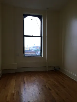 Rented by EXR | media 18