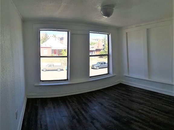 5th image of 806 Mundy Dr